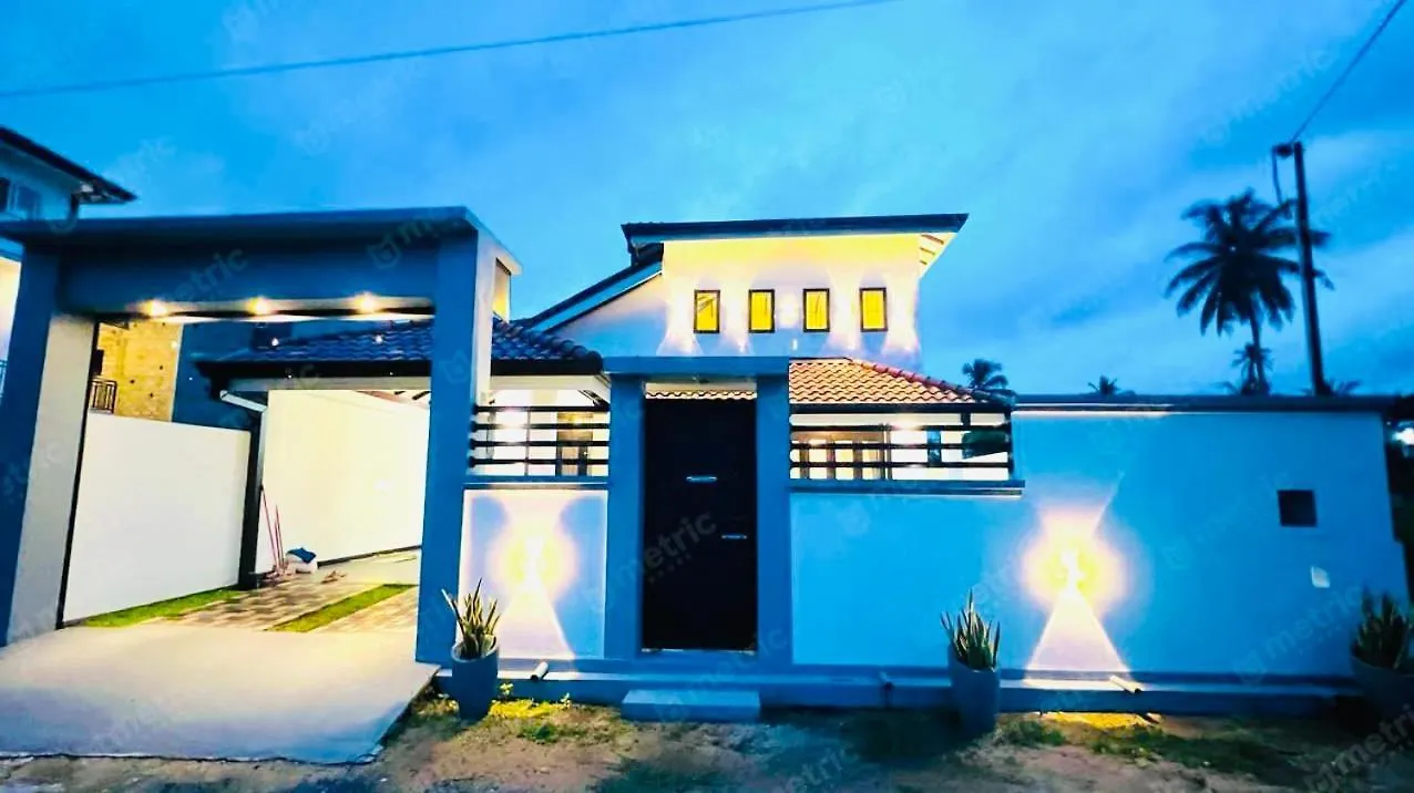 Villa Grand Airport Transit Negombo