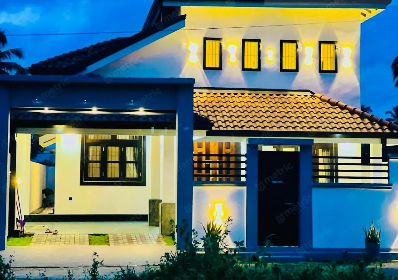 Villa Grand Airport Transit Negombo 0*,