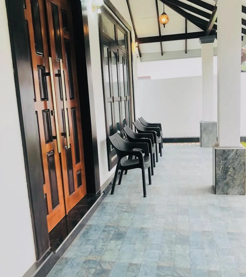 Villa Grand Airport Transit Negombo