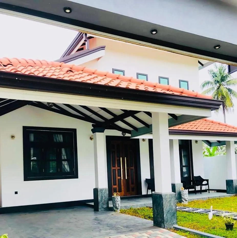 Villa Grand Airport Transit Negombo