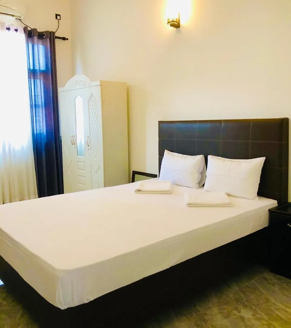 Villa Grand Airport Transit Negombo