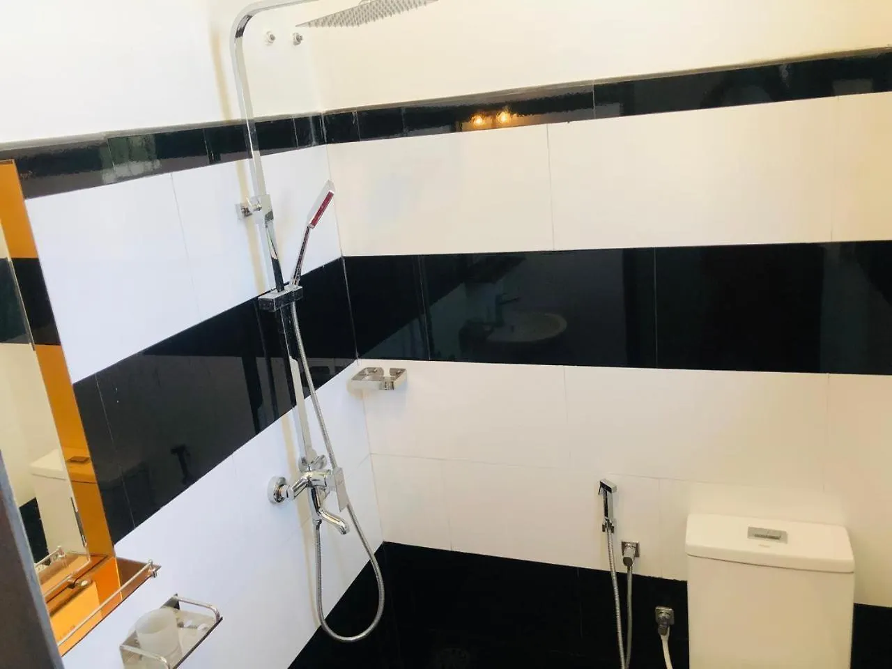 Grand Airport Transit Villa Negombo 0*,